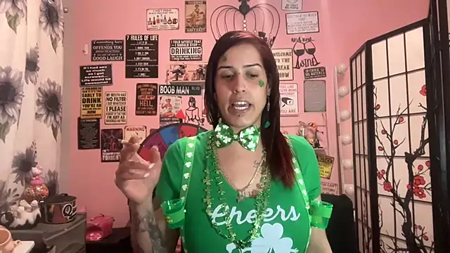 latinacubana online show from March 18, 7:01 am