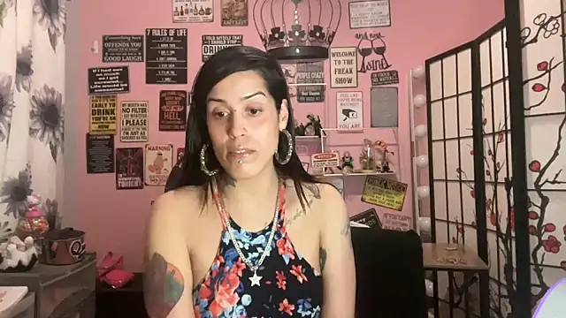 latinacubana online show from February 5, 6:13 am