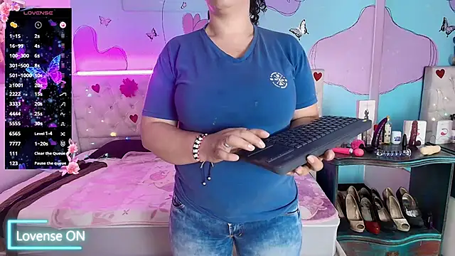 Zaly mature online show from June 12, 9:34 pm