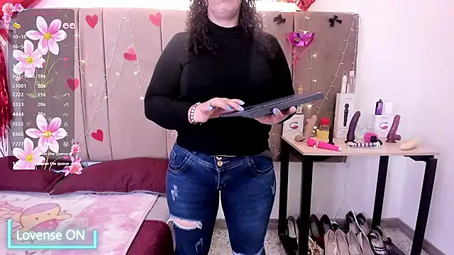 Zaly mature online show from February 24, 10:32 pm