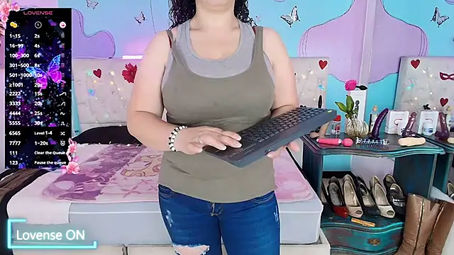 Zaly mature online show from July 14, 9:21 pm