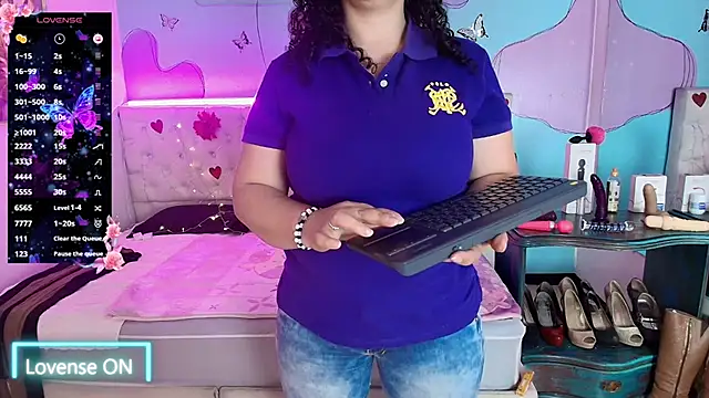 Zaly mature online show from July 8, 6:41 pm