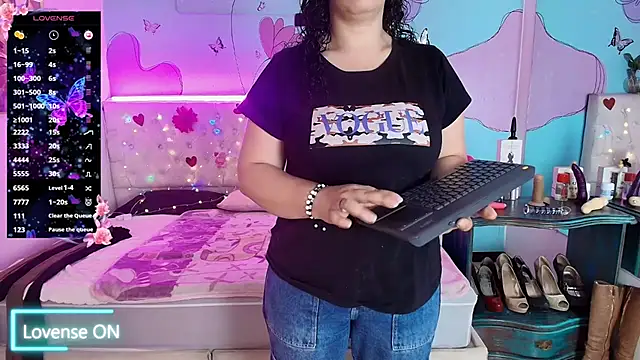 Zaly mature online show from July 2, 12:22 am