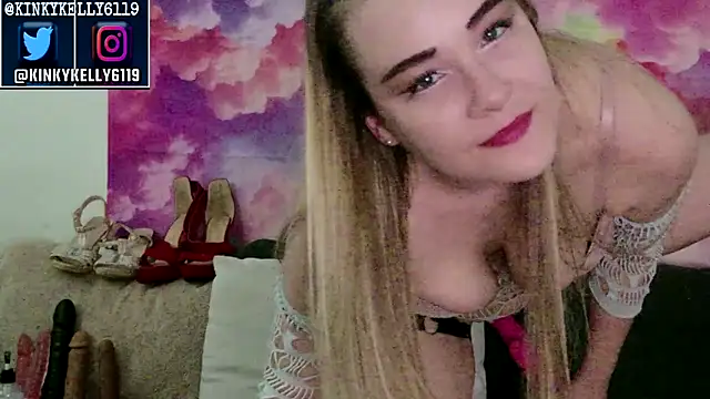 Kellylynn69 online show from November 28, 2:12 am