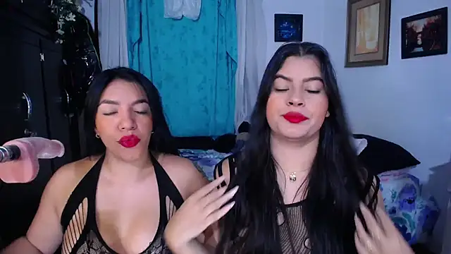 Sharlottee online show from March 14, 1:50 pm