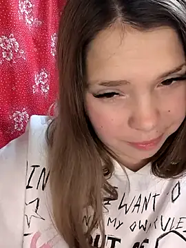 Zuli Kiska online show from December 13, 8:26 pm