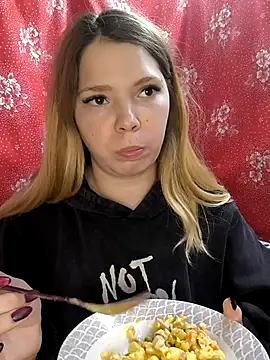 Zuli Kiska online show from November 26, 11:54 am