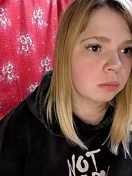 Zuli Kiska online show from February 27, 8:53 pm