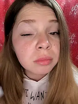 Zuli Kiska online show from March 11, 8:03 pm