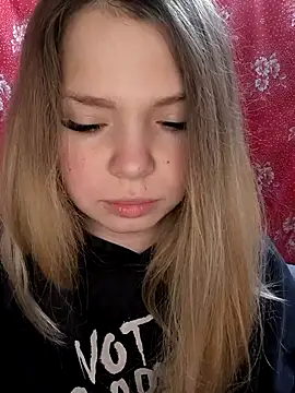 Zuli Kiska online show from November 29, 12:27 pm