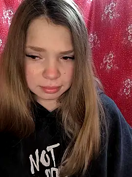 Zuli Kiska online show from December 17, 8:47 pm