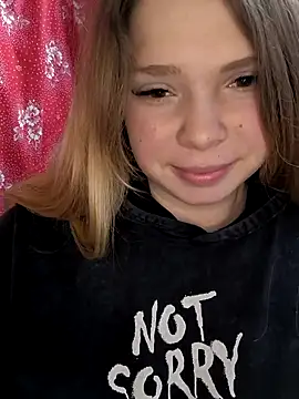 Zuli Kiska online show from December 1, 8:21 pm