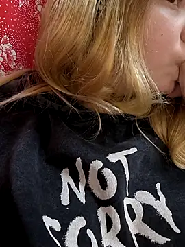 Zuli Kiska online show from November 8, 11:47 am