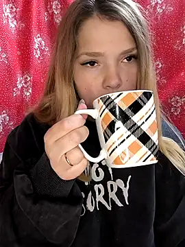 Zuli Kiska online show from November 1, 9:19 pm