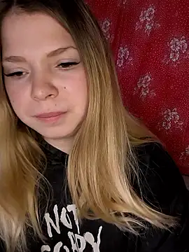 Zuli Kiska online show from December 2, 8:38 am