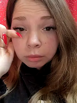 Zuli Kiska online show from February 15, 7:35 pm