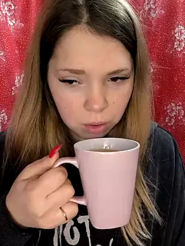 Zuli Kiska online show from February 16, 7:40 am