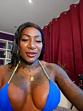 Snapshot of JosyBlack chatting on September 12, 8:19 pm JosyBlack online show from September 12, 8:19 pm