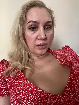 YourBlondee online show from February 25, 3:51 am