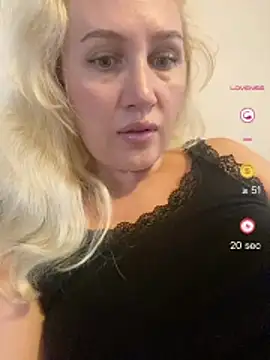 YourBlondee online show from July 6, 1:01 am