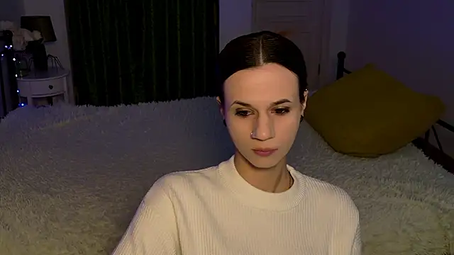 ItsAlisia online show from December 15, 7:25 am