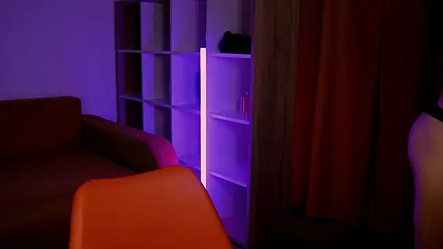 ItsAlisia online show from November 4, 2:10 pm