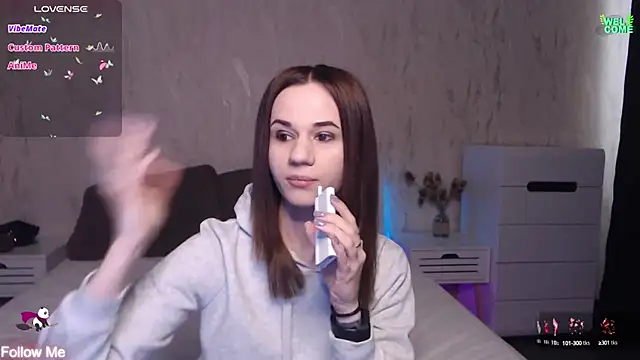 Snapshot of ItsAlisia chatting on March 18, 6:39 am ItsAlisia online show from March 18, 6:39 am