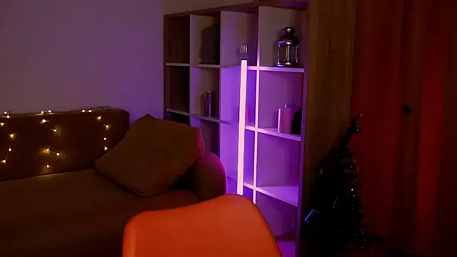 ItsAlisia online show from January 19, 6:39 am