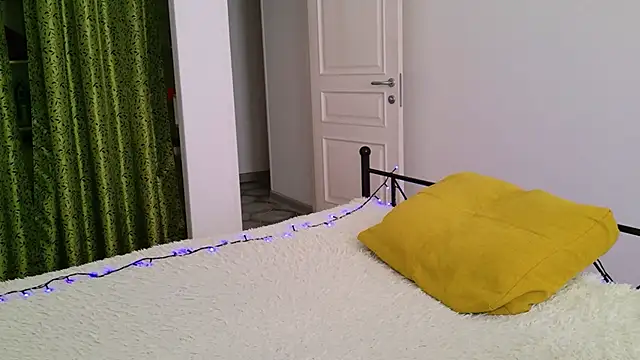 ItsAlisia online show from February 23, 6:47 am