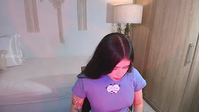 iriswest  online show from November 22, 12:43 am