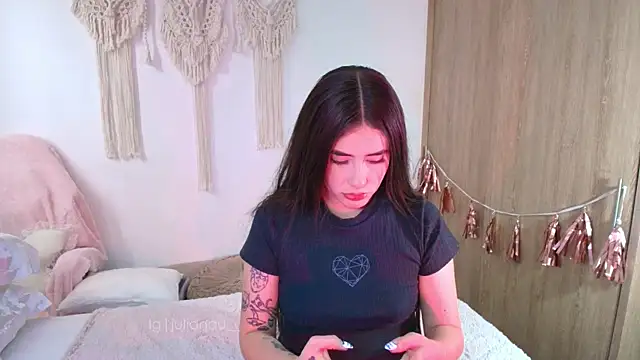 iriswest  online show from May 28, 3:40 pm