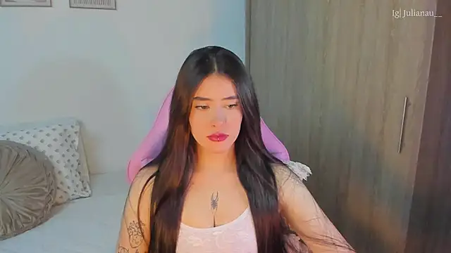 Snapshot of iriswest_ chatting on March 20, 11:23 pm iriswest online show from March 20, 11:23 pm