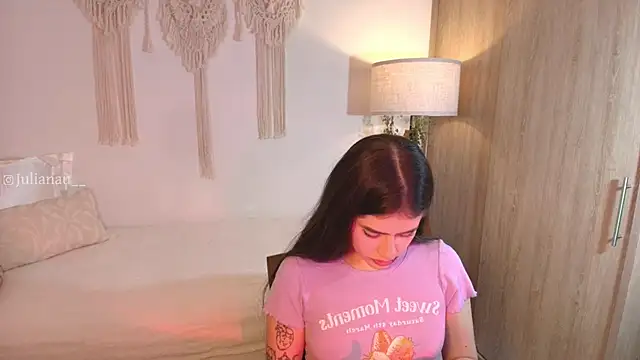 iriswest  online show from November 20, 12:22 am