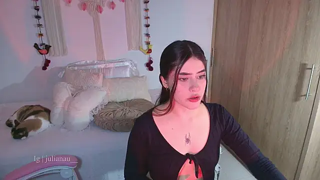 iriswest  online show from March 14, 12:38 am