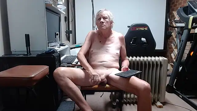 unclek23 online show from February 11, 11:48 pm