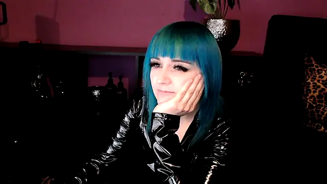 beauty-of-pain online show from March 13, 3:39 pm