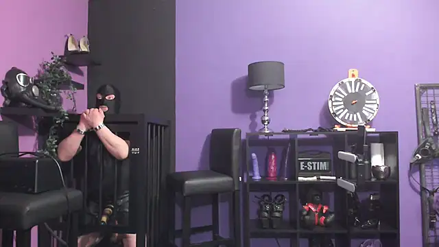 Snapshot of beauty-of-pain chatting on March 2, 12:47 pm beauty-of-pain online show from March 2, 12:47 pm