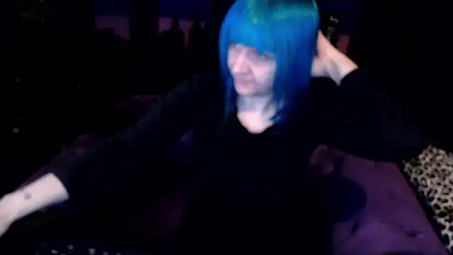 beauty-of-pain online show from January 11, 12:01 pm