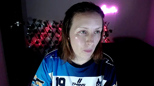 Snapshot of kittykalor09 chatting on June 27, 1:33 am kittykalor09 online show from June 27, 1:33 am