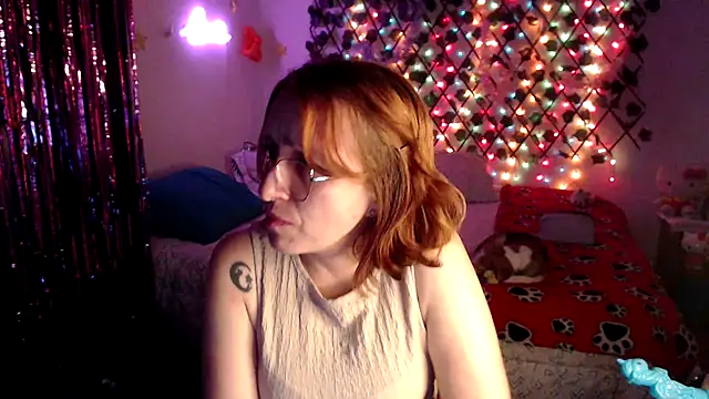 kittykalor09 online show from February 17, 3:37 am