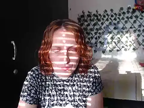 kittykalor09 online show from March 13, 10:15 pm