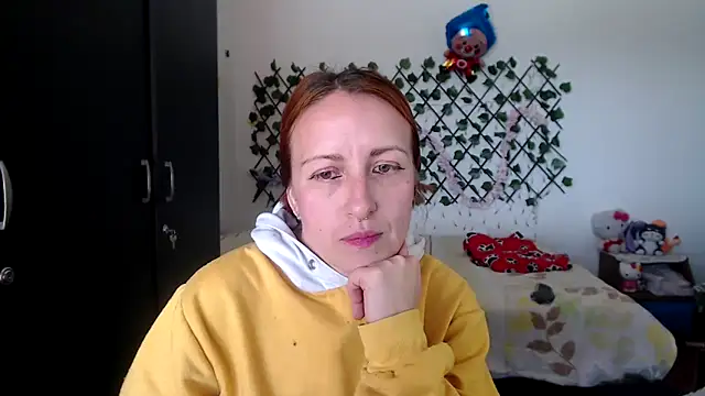 kittykalor09 online show from March 12, 6:01 pm