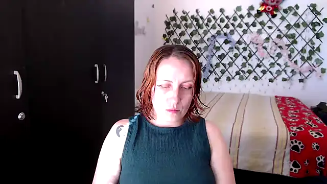 kittykalor09 online show from March 29, 8:21 pm