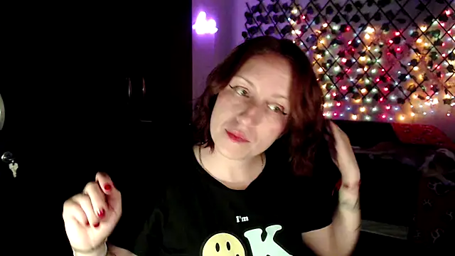 kittykalor09 online show from April 5, 1:23 am