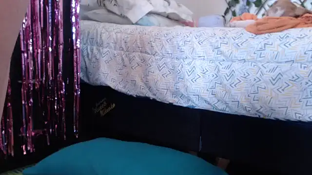 kittykalor09 online show from February 16, 3:32 pm