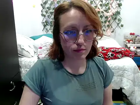 kittykalor09 online show from February 15, 3:18 am