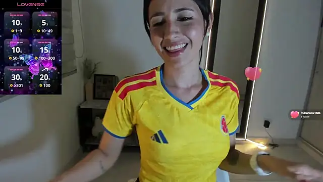  arianna hot22 online show from June 18, 1:48 am