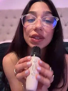 LoveLillyy online show from February 28, 9:23 pm