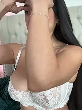 LoveLillyy online show from February 12, 10:15 pm