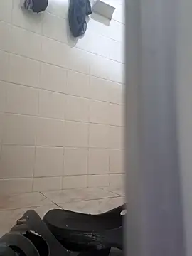 Snapshot of rustermen chatting on February 22, 8:21 pm rustermen online show from February 22, 8:21 pm